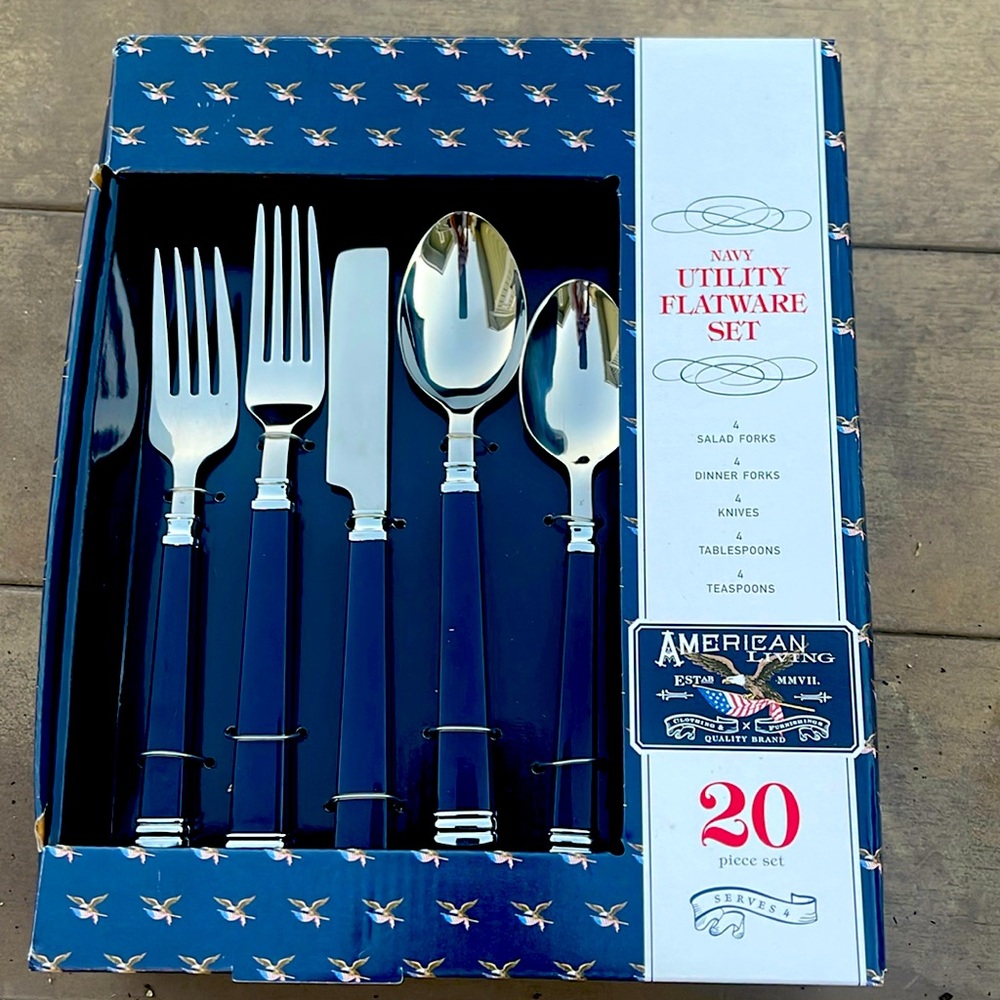 20pc Flatware Set; American Living; Limited, 4th of July, Patriotic,